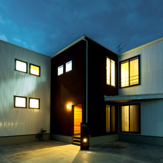 岐阜県建築家と建てる家｜三世帯住宅の費用と外観・内観施工例を紹介