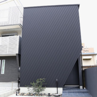 愛知県名古屋市建築家と建てる家｜黒い外観のかっこいい家