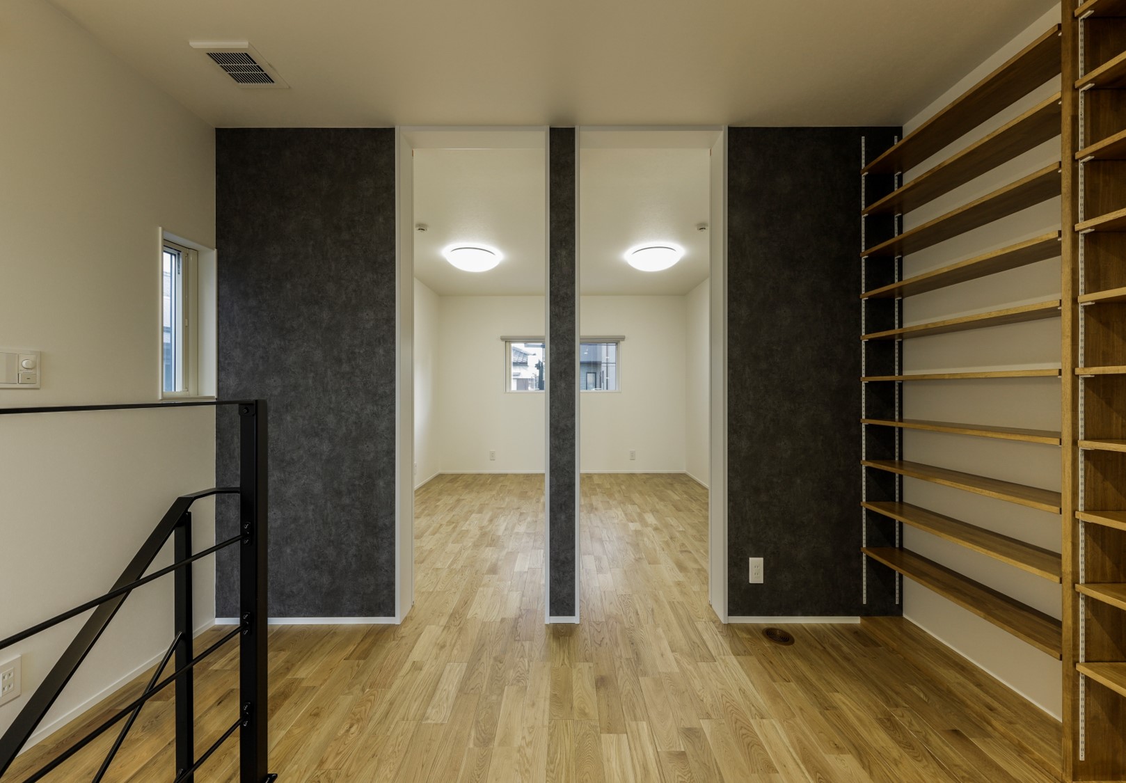 将来仕切れる細長い子ども部屋